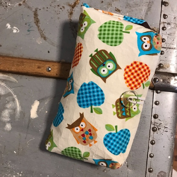 Adorable Owl print pouch. Custom made. Etsy bought. - Picture 3 of 7
